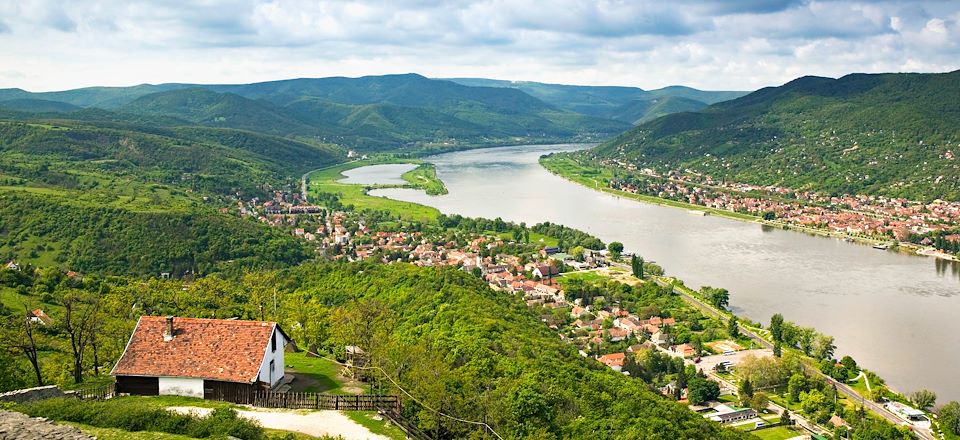 Greenway et Eurovelo 6, un voyage à vélo électrique de Prague à Budapest via la Hongrie, l'Autriche, la Tchéquie et la Slovaquie