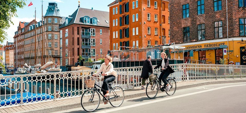 Découverte de Copenhague à vélo avec une immersion dans la capitale danoise et sur la côte baltique par les pistes cyclables.