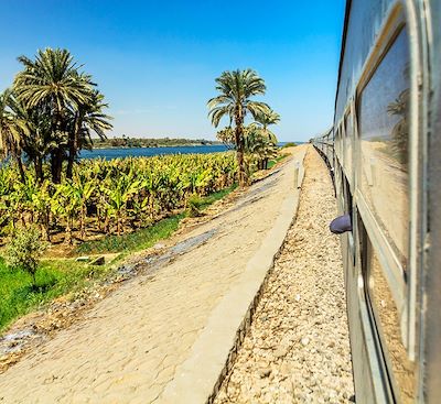 Sur les rails et en bateau d'Alexandrie à Assouan à travers l'Égypte ancienne