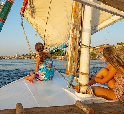 Voyage en famille en Egypte et séjour en mer Rouge, entre oasis et déserts, en train local et en bateau traditionnel à voiles