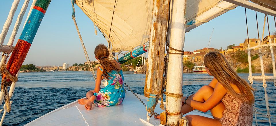 Voyage en famille en Egypte et séjour en mer Rouge, entre oasis et déserts, en train local et en bateau traditionnel à voiles