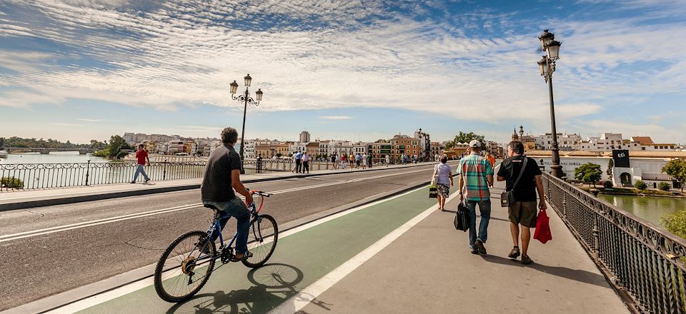 Echappée espagnole avec ce tour de l’Andalousie à vélo, une découverte de la région et des villes de Cordoue et Séville.