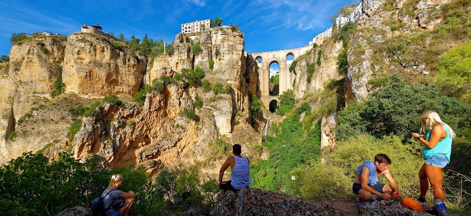 Circuit en Andalousie mêlant balades à pied et découvertes culturelles de Grenade, Séville, Cordoue, Ronda et autres pépites…