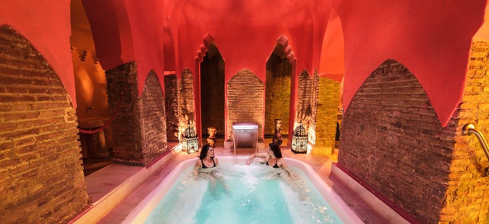 Retraite bien-être en Andalousie, de Séville à Grenade entre visites, découvertes, yoga et détente aux bains Arabes. 