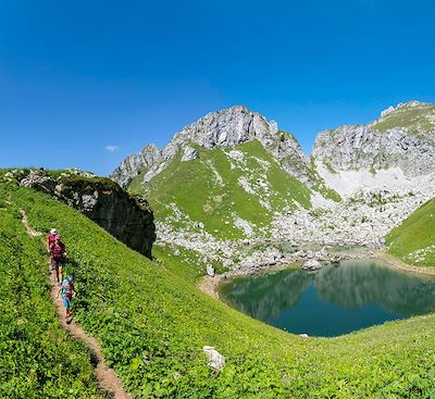 Randonnée dans les Alpes, engagée et en étoile dans la vallée d'Abondance, un défi pour randonneurs chevronnés !