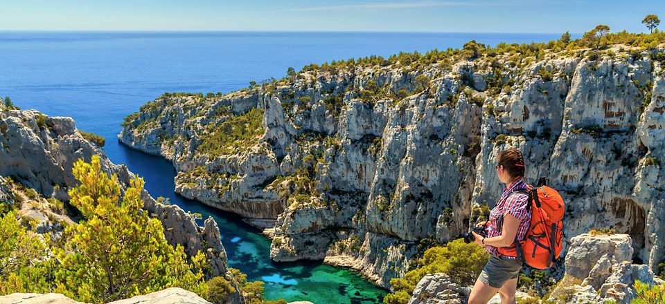 Séjour randonnée ensoleillé dans les calanques de Marseille et de la Côte bleue.