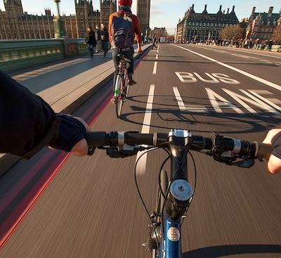 Voyage à vélo sur l'Avenue Verte : au fil des chemins entre deux capitales mythiques. Une exclusivité Nomade !