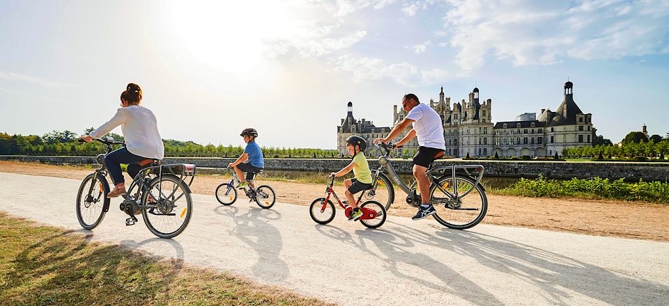 La Loire à vélo en 4 jours, une jolie boucle pour les familles au départ de Blois sur la piste des rois de France et de Tintin.