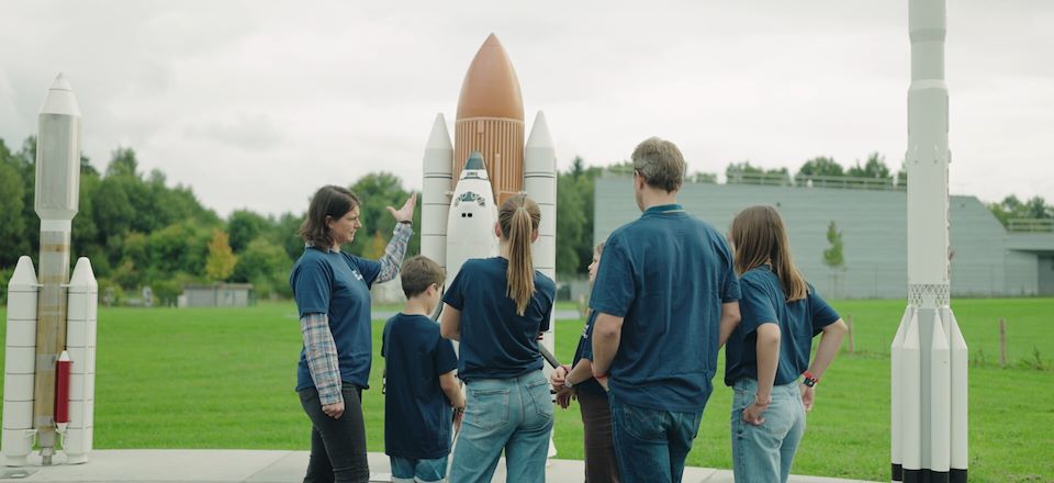 Aventure spatiale en famille à travers l'Europe, du siège de l'ESA à un vrai stage d'astronaute