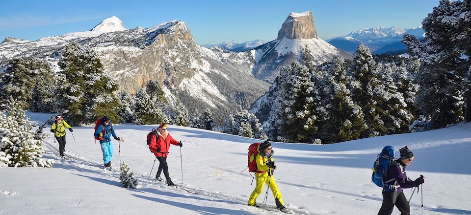 Randonnée itinérante en ski de randonnée nordique sur les Hauts Plateaux du Vercors