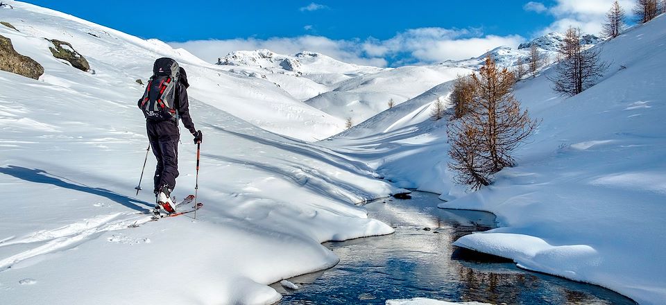 Initiation à la pratique du ski nordique, à travers le massif du Queyras.