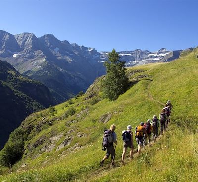 Randonnée au cœur du parc national des Pyrénées à la découverte des grands cirques de cette belle région !