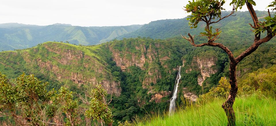 Randonnées au coeur du Ghana : Cascade de Wli, Lac Volta & villages agricoles