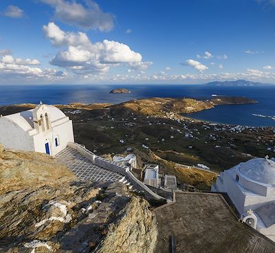 Charmes et douceur de vivre de quatre îles étonnantes à l'ouest de l'archipel cycladique : Sérifos, Sifnos, Milos et Kimolos 