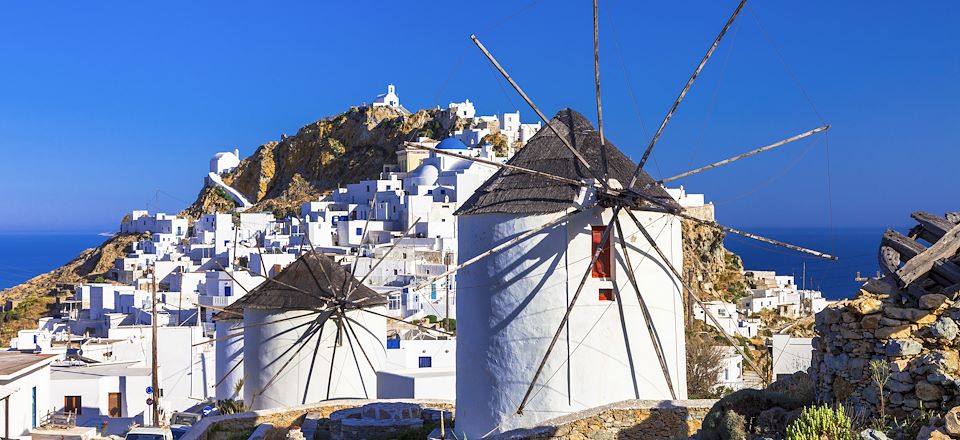 Voyage à Sifnos et Serifos : découverte de deux petits paradis insulaires restés sauvages et authentiques.