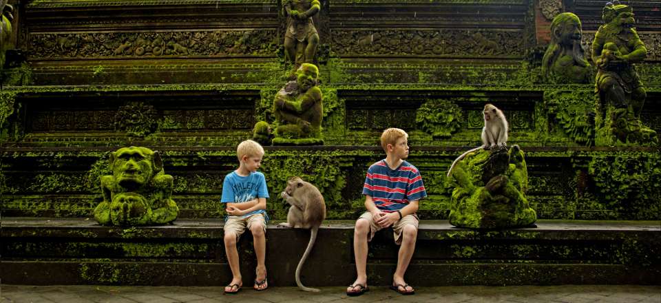 Aventure en famille à Bali entre plage, forêt sacrée d’Ubud, mont Batur, rafting et exploration des coraux