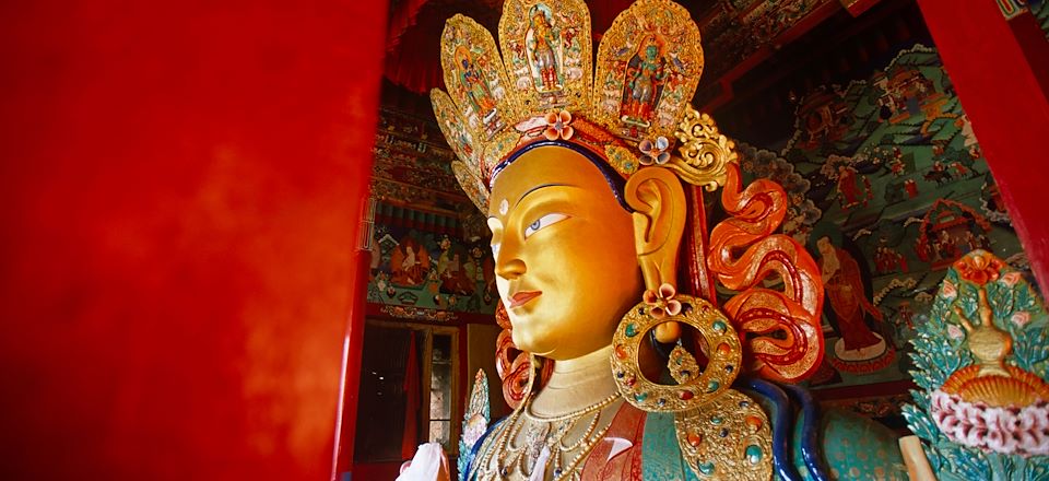 Voyage initiatique au Ladakh : rituels bouddhistes, transe d’oracle, rencontre avec des guérisseurs amchis et randos douces