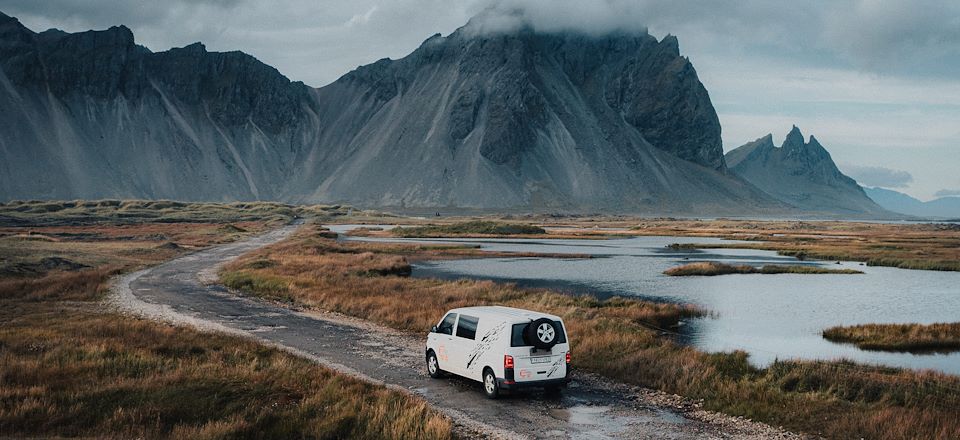 islande road trip van