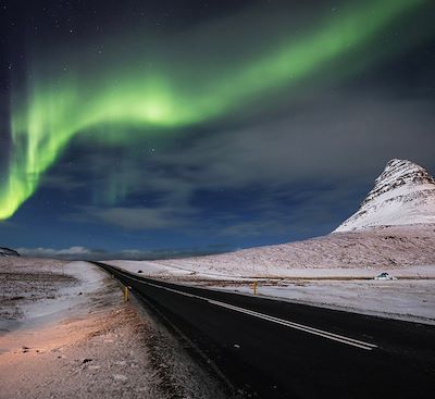 Voyage en Islande pour un hiver à la chasse aux aurores boréales avec le Cercle d'or, les glaciers de la côte sud et Blue Lagoon.