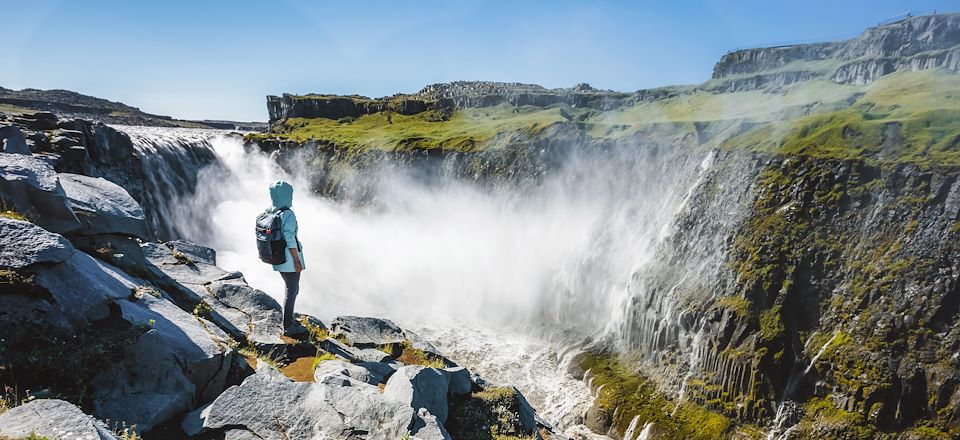 Dix jours en autotour à travers les merveilles de la côte sud  et du Landmannalaugar pour rejoindre les terres reculées du Nord…  