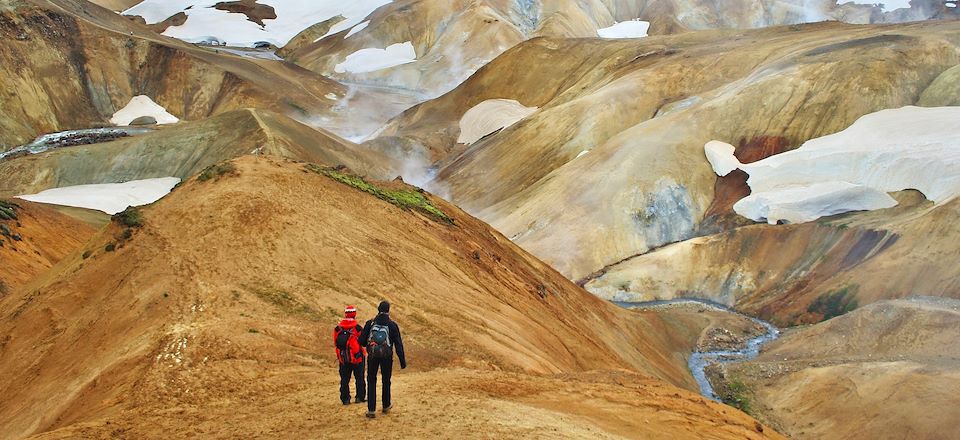 Exploration très complète de tous les plus beaux sites d’Islande, à pied, en bus privé et de ligne, au plus près de la nature