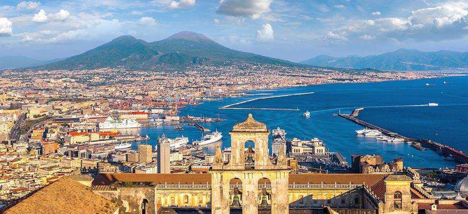 Un merveilleux combiné de Naples, de la côte Amalfitaine et des trois îles de la baie : Capri, Ischia et Procida.