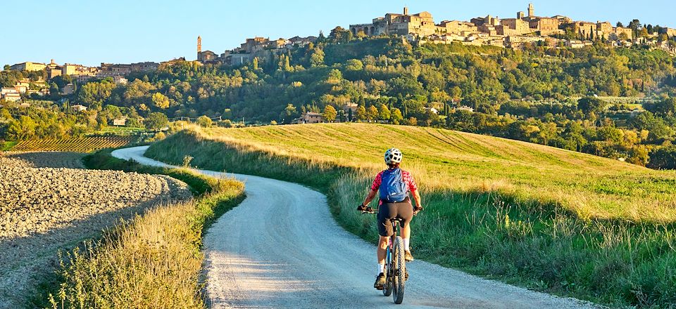 Circuit à vélo en Italie de Florence à Rome, un itinéraire accessible à tous, de la Toscane à l'Ombrie le cœur vert du pays