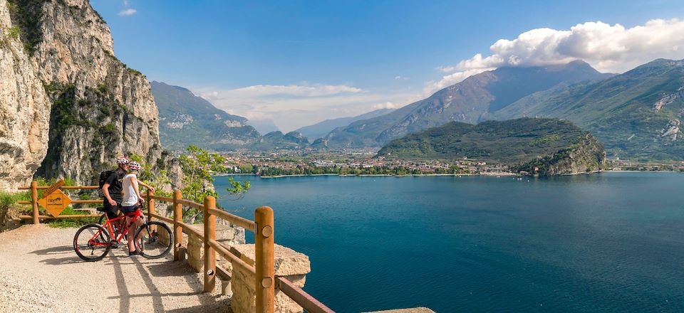 Découverte du lac de Garde à vélo sur un itinéraire qui vous mènera du Tyrol italien à Venise en passant par Vérone et Vicence