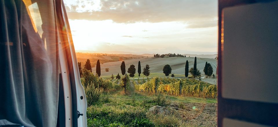 Autotour en van aménagé pour un voyage nomade entre nature, culture et dolce vita sur quatre roues.