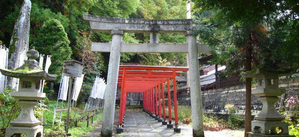 Voyage en train et randonnées dans les Alpes Japonaises mixé avec la visite de Tokyo et Kyoto. Un combo nature et culture