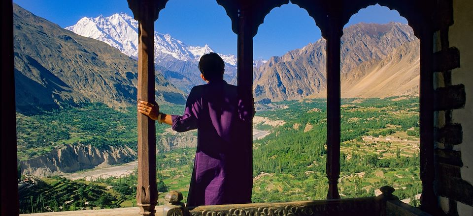 Voyage à travers les steppes d'Asie Centrale et par les chaînes de Tian Shan et du Karakoram au Pakistan