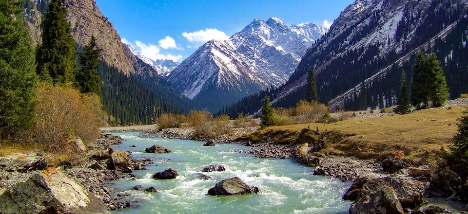 Autotour de 15 jours en 4x4 au Kirghizstan en immersion, avec nuits sous yourte.Son Koul, Tash Rabat, Issyk Koul, Lac Kel Suu 