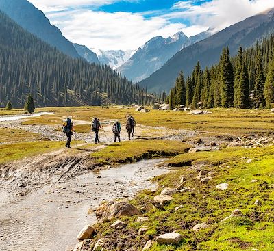 Trek Kirghizistan 16 jours sur deux sites d’exception : parc national de Karakol et boucle de Keskenkija hors sentiers battus