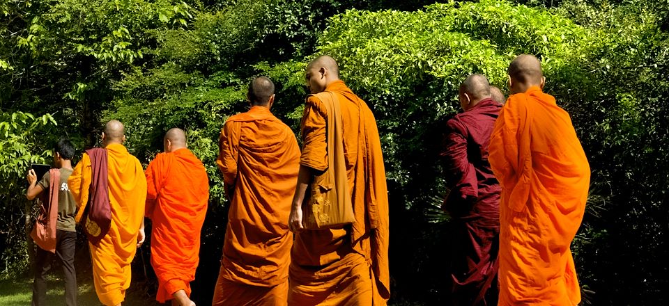 Randonnées en e-VTT, à pied, en kayak et en pirogue à travers l'ancien empire khmer d'Angkor au golfe de Siam