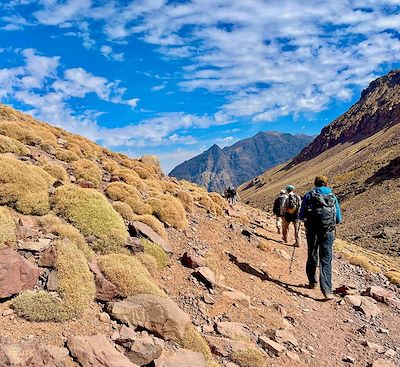 Trek Toubkal, une ascension du Géant de l’Afrique du Nord avec traversée de la riche vallée de l’Azaden 