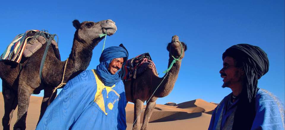Randonnée dans le désert marocain entre le grand Erg Chebbi et Merzouga aux plus belles dunes du Maroc.
