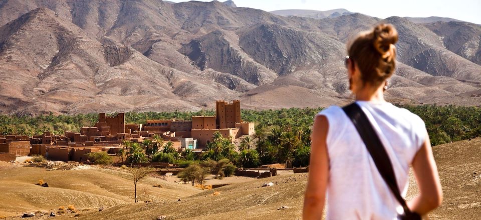 Randonnée au cœur de l’oasis de Seghdrar & des dunes de Foum Tizza, avec une immersion dans les villages berbères du Drâa