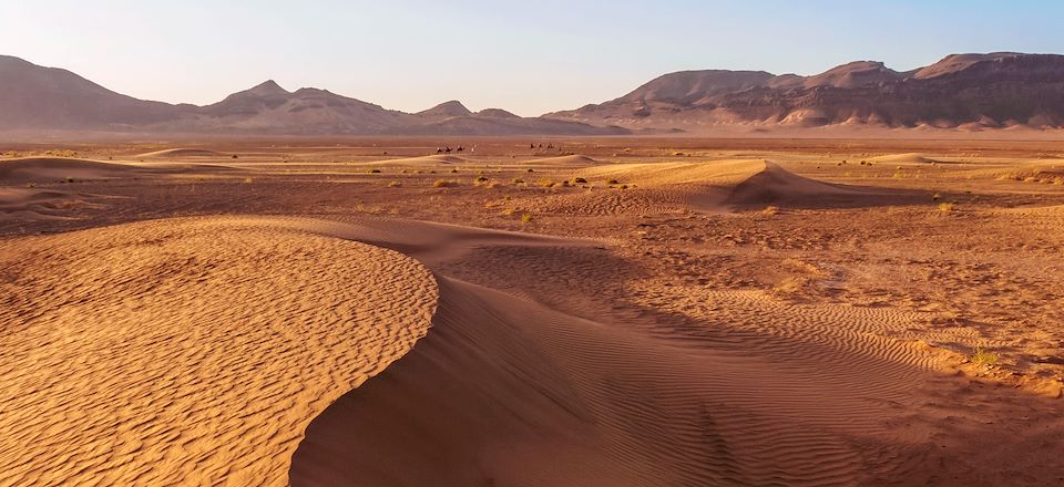 Une randonnée introspective au cœur du désert marocain, un périple où le désert se fait le reflet de notre âme