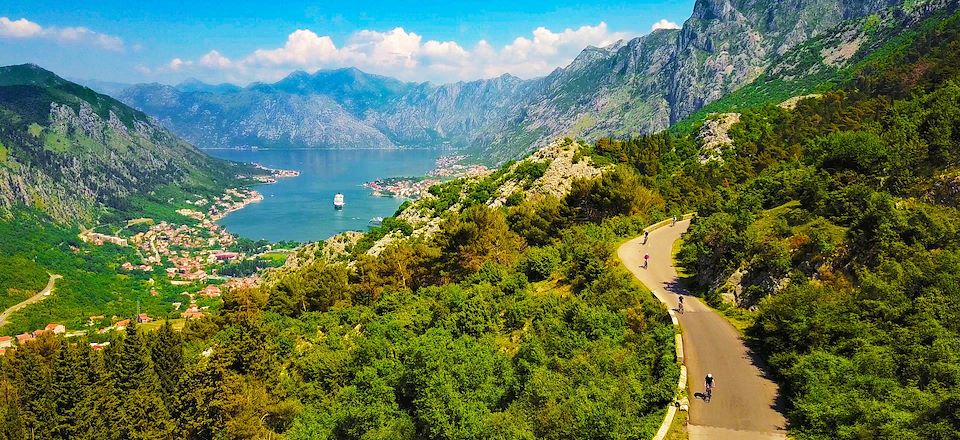 Découverte des routes du Monténégro à vélo, de la capitale Podgorica aux bouches de Kotor par le parc national du Durmitor