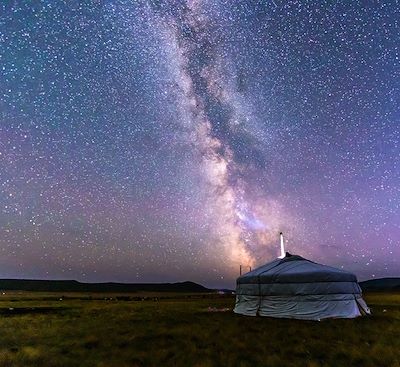 Voyage en Mongolie pour observer le ciel étoilé dans le désert de Gobi avec l'astronome Marc Buonomo