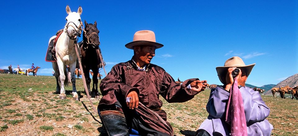 Traversée d'Est en Ouest de la Mongolie en passant par le Khangai, le lac Tolbo et par Olgiy