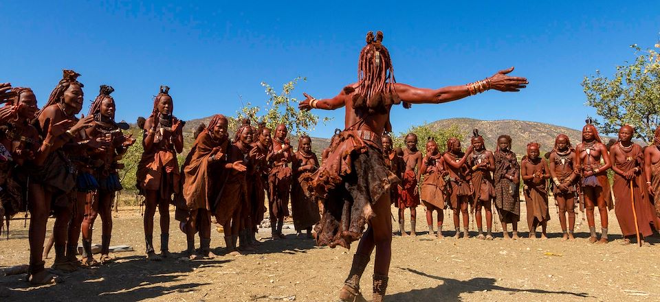 Aventure et camping tout confort en Namibie : 14 jours en 4x4 tente de toit, entre safari, désert et rencontre avec les Himbas.