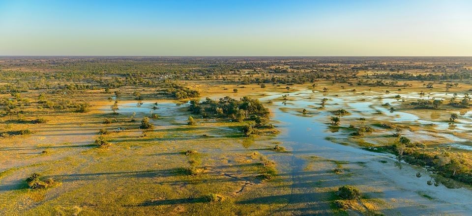 Road trip du désert du Namib aux Chutes Victoria avec exploration du delta de l'Okavango et immersion chez le peuple San