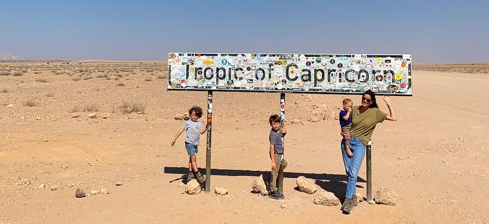 Voyage Namibie en famille d'Etosha au désert du Namib. Safari, observation des étoiles et partie de foot avec les himbas.