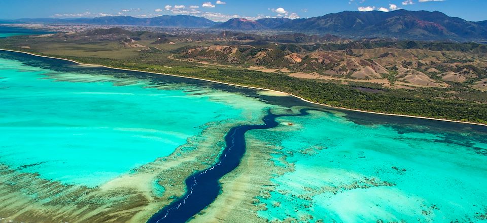 Partez pour un road trip en Nouvelle Calédonie à bord de votre SUV sur Grande Terre et extension sur Maré et l'île des pins.