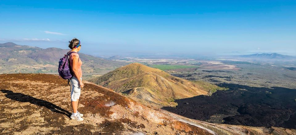 Trek sur la route des volcans et immersion chez l'habitant, d'Omepete à Léon et Granada