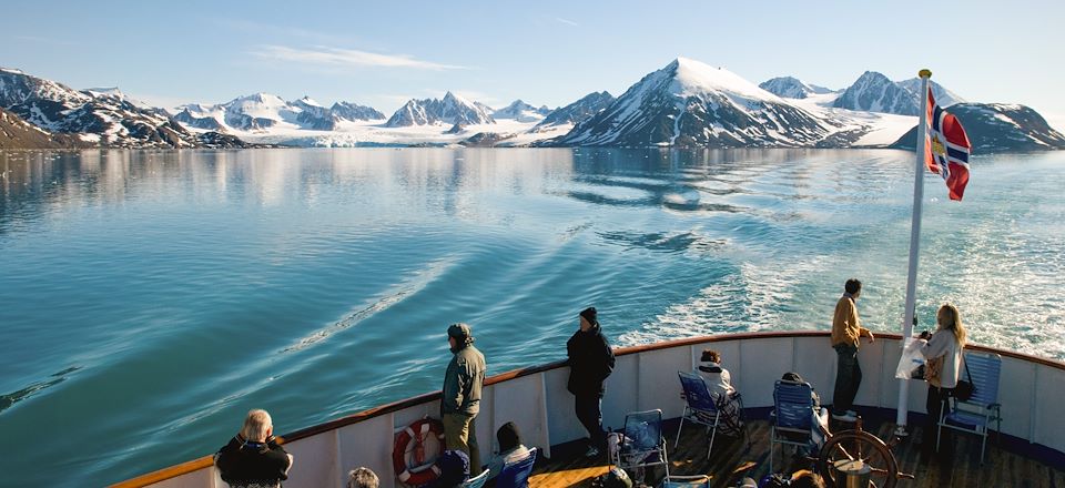 Croisière au Spitzberg sur la côte ouest pour un condensé des spectaculaires fjords et glaciers de l’Arctique