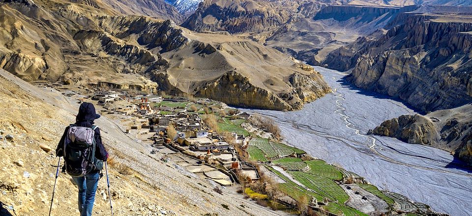 Trek au Mustang, immersion culturelle au cœur d’un paysage sauvage et désertique à la découverte des hauts plateaux tibétains