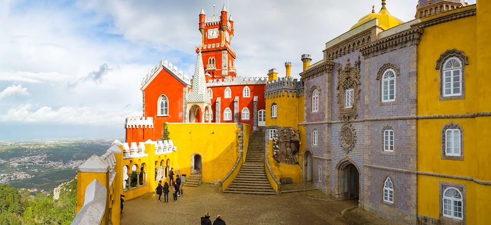 Fascinante découverte de la capitale portugaise et randonnées dans les environs : Palais de Sintra, Cascais 