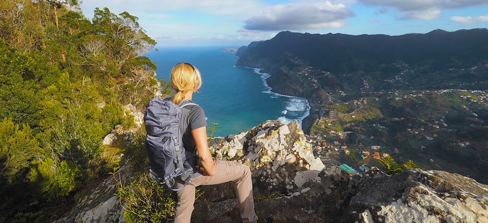 Deux semaines pour tout savoir de cette île nature et montagneuse au milieu de l'Atlantique...